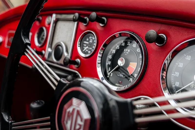 Mg mga mk2 1600 9dbxwfnkpiosvn7oh8elt