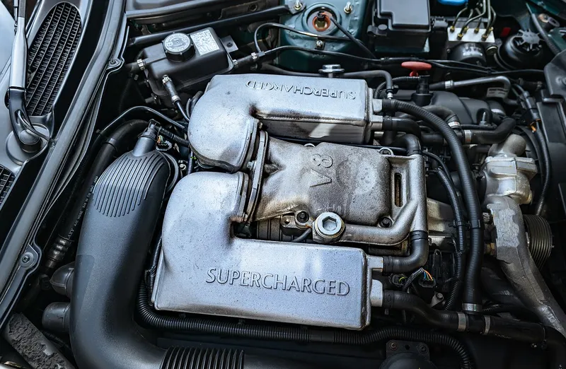 Jaguar xkr cevhftwwzb0kvzbqnpzqc