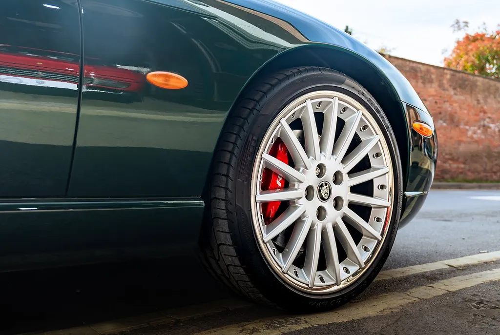 Jaguar xkr irkqcmpcgo3sipbiq4wvr