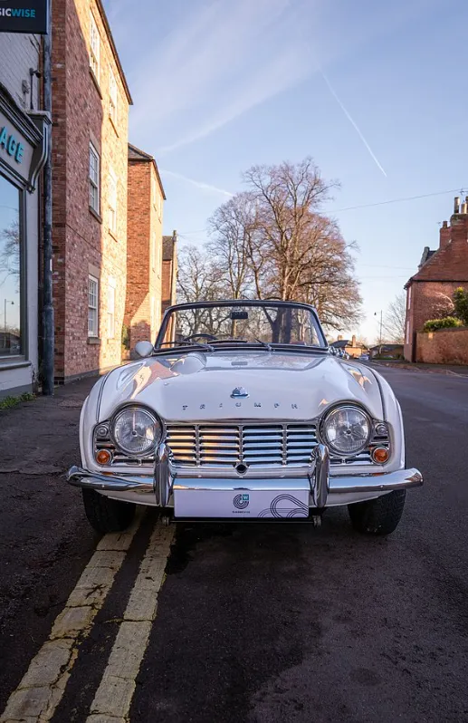 Triumph tr4  u ul1oa5jlnhm11bdzkg