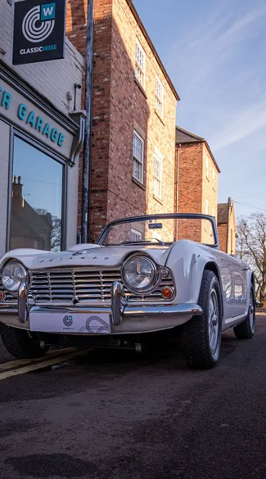 Triumph tr4  j9yrrlgescnzt8pmb yr