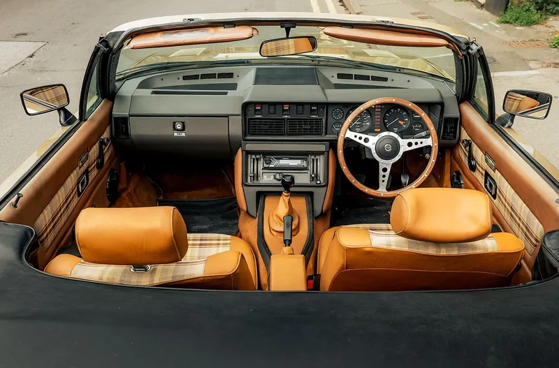 Triumph tr7 7dneoikr7f8sw074xchij