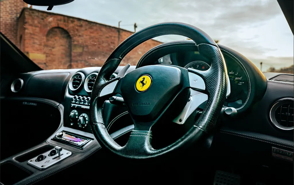 Ferrari 575m  igsxrwpzgw9gqyh93tdh