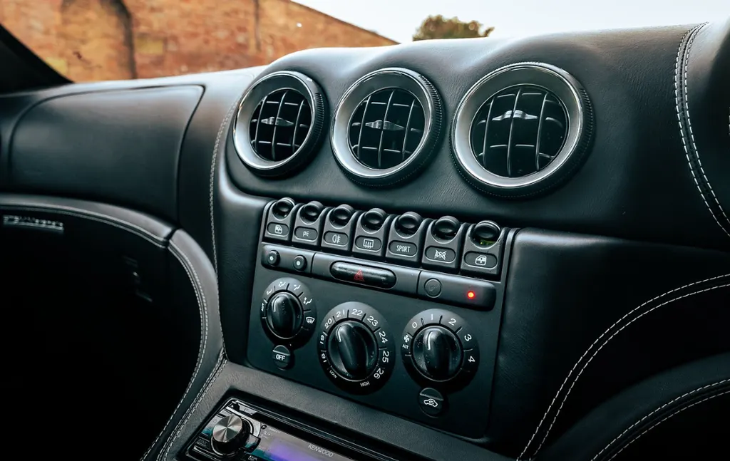 Ferrari 575m az1l1 jnxnjzrxn9a  kk
