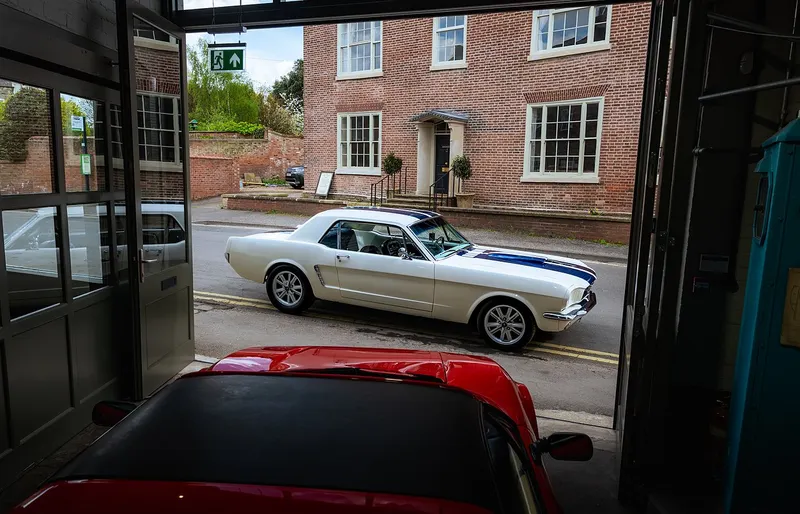 Ford mustang avcz8n4tvv6lq8ltlmlp 