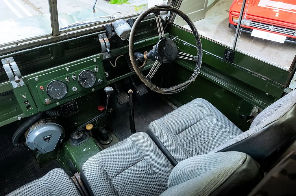 Land rover series 2a dhms2kidall8bfigewlan
