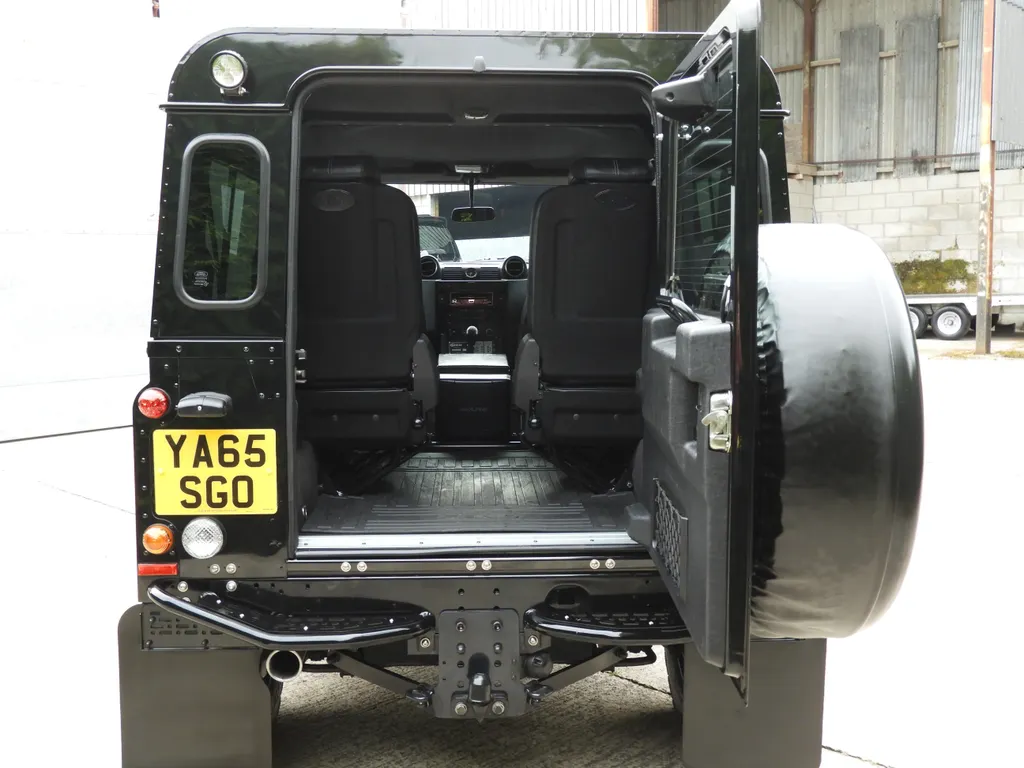 Land rover defender  jerajqt mjpg0dfuicfn