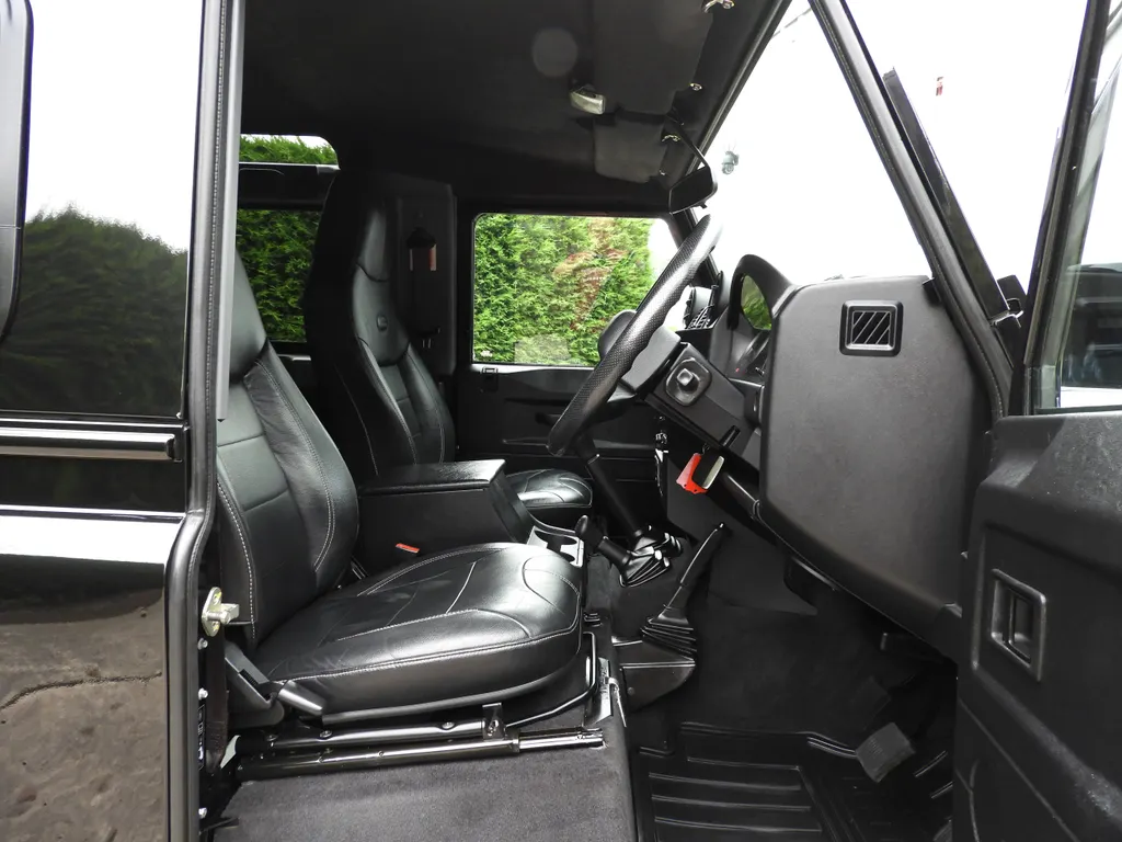 Land rover defender cnlhao9i16gw1kqryk4mr