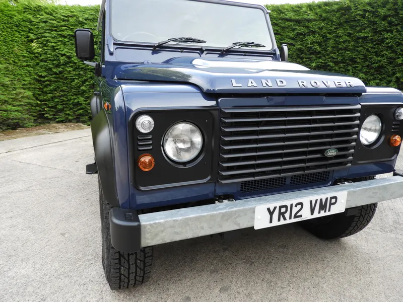Land rover defender cqttprfgdy lfuwtw8zha