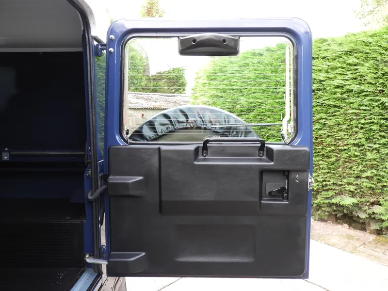 Land rover defender eivckqh97 l0xgytdag1o