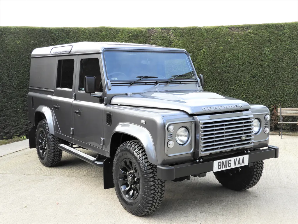 Land rover defender vylv rcw1jta6f9bac3fs