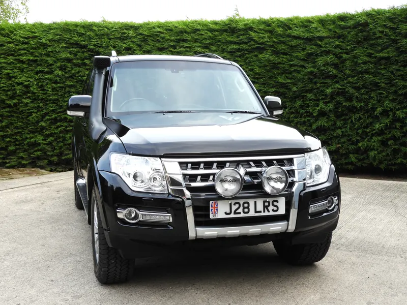 Mitsubishi shogun x et9j3xrjp0wgddizgle