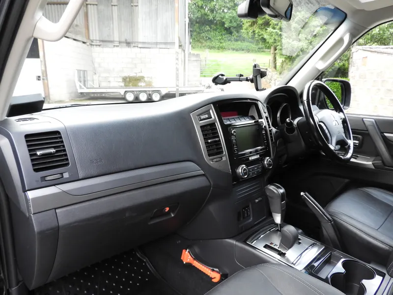 Mitsubishi shogun jr84di7l77vovib0vrdbo