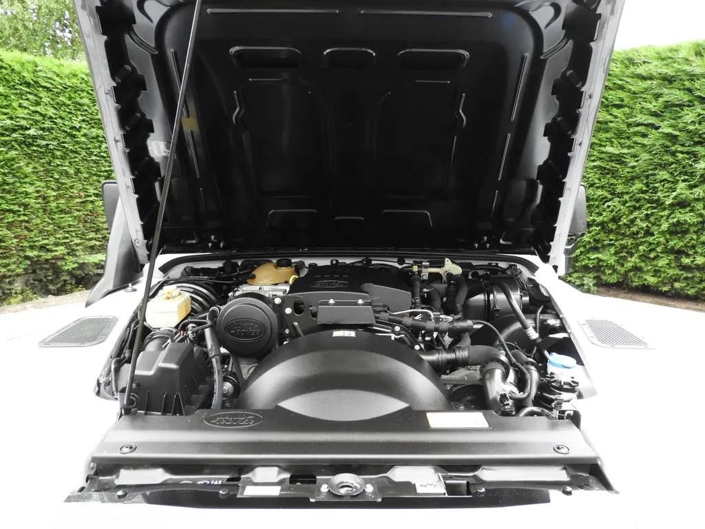 Land rover defender wegz7axdctunlnk6zvml9