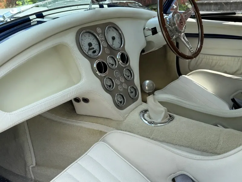 Ac cobra hyrcgzthorll8bfh8p7u7