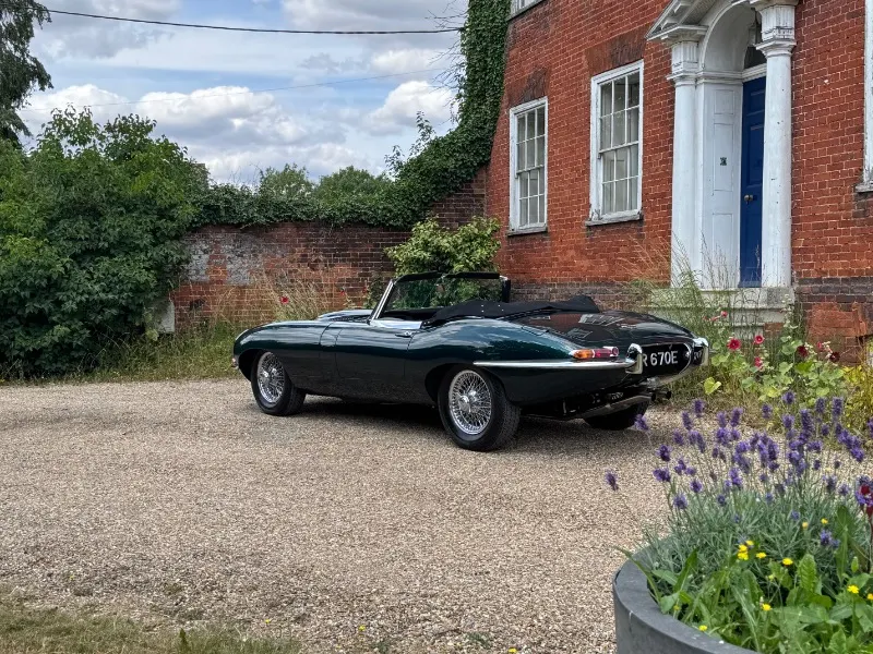 Jaguar e type 0i7rd0w8u2qgmofycahcu