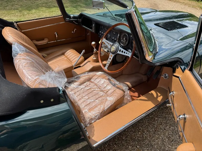 Jaguar e type 2gzi59oyvlvs3tdgimalw