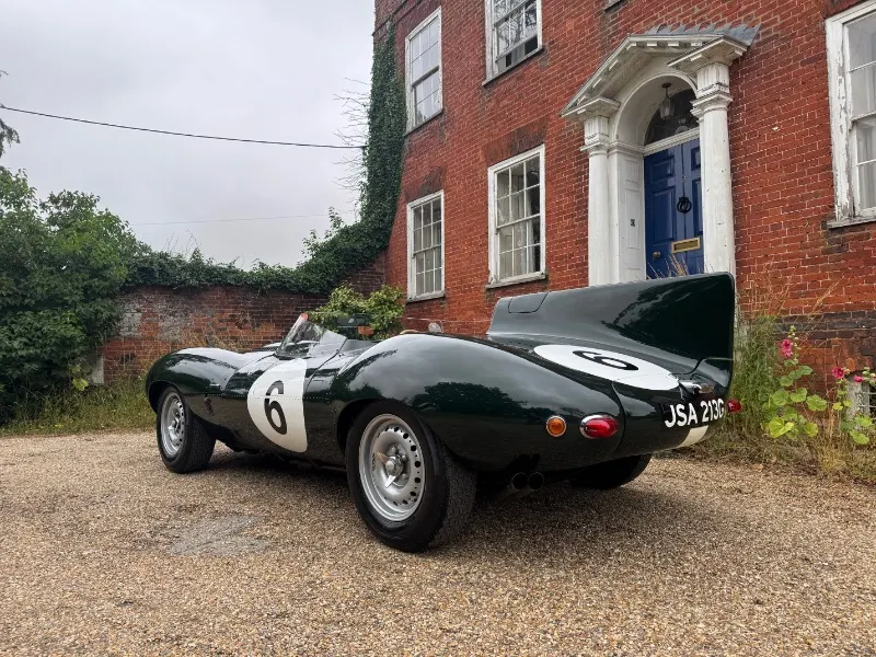 Jaguar d type gu3nejocm8fka4t8mkzdl