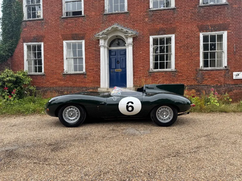 Jaguar d type n8yhoxe4z5s3e6uzrsoj 