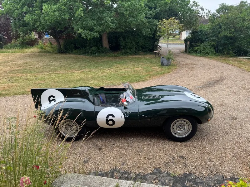 Jaguar d type v  vryuqwzdeir48srhol