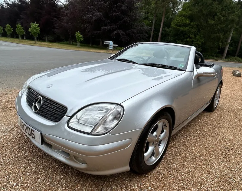 Mercedes benz slk 320 e4a u2r0rhp8rw akwyna
