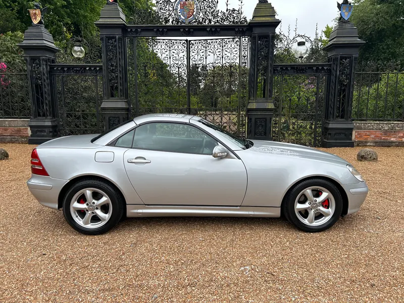 Mercedes benz slk 320 ciyhwx7rze1uhcxbhqlkz
