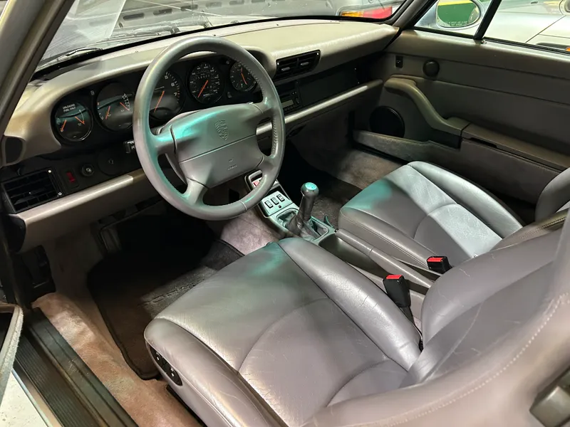 Porsche 911 carrera 4 dd41xwa7hvulqqnb3szro