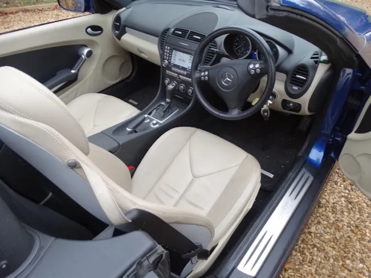 Mercedes benz slk 8i0 l2a19hvkbbsxjmt7v
