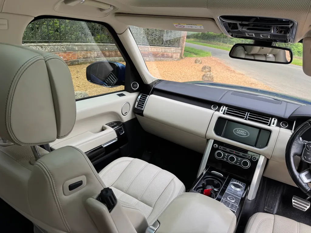 Land rover range rover n3vlhfwj0lb4zemj9csle