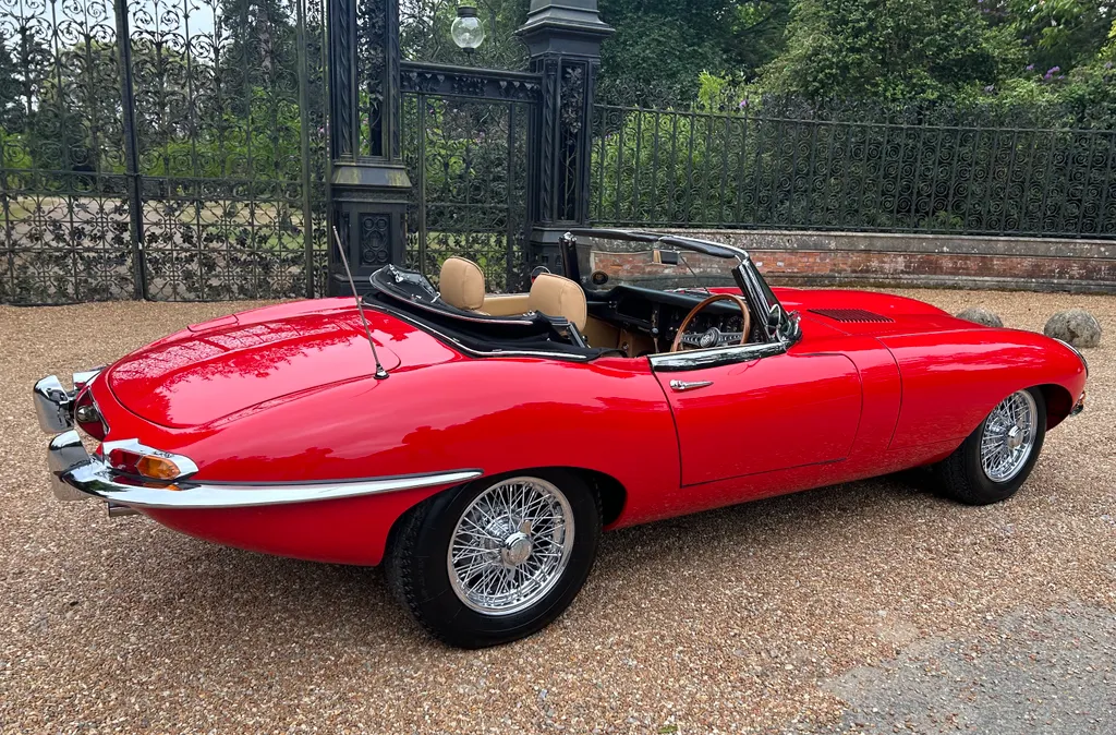 Jaguar e type lh3y0eq4o7ff8lkeisxbz