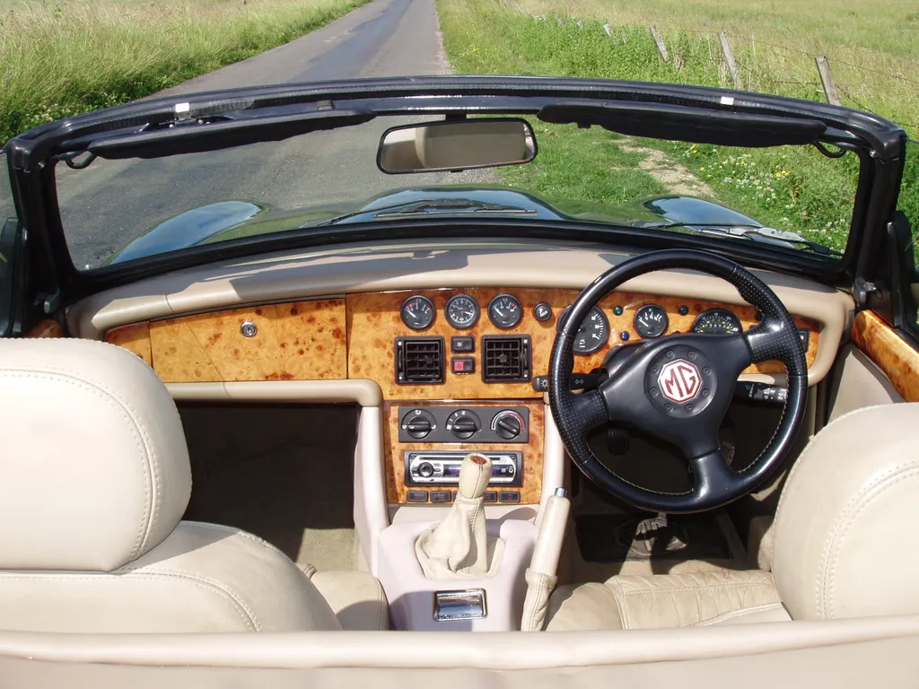 Mg roadster 3 gna8zytbcioeovlscv7