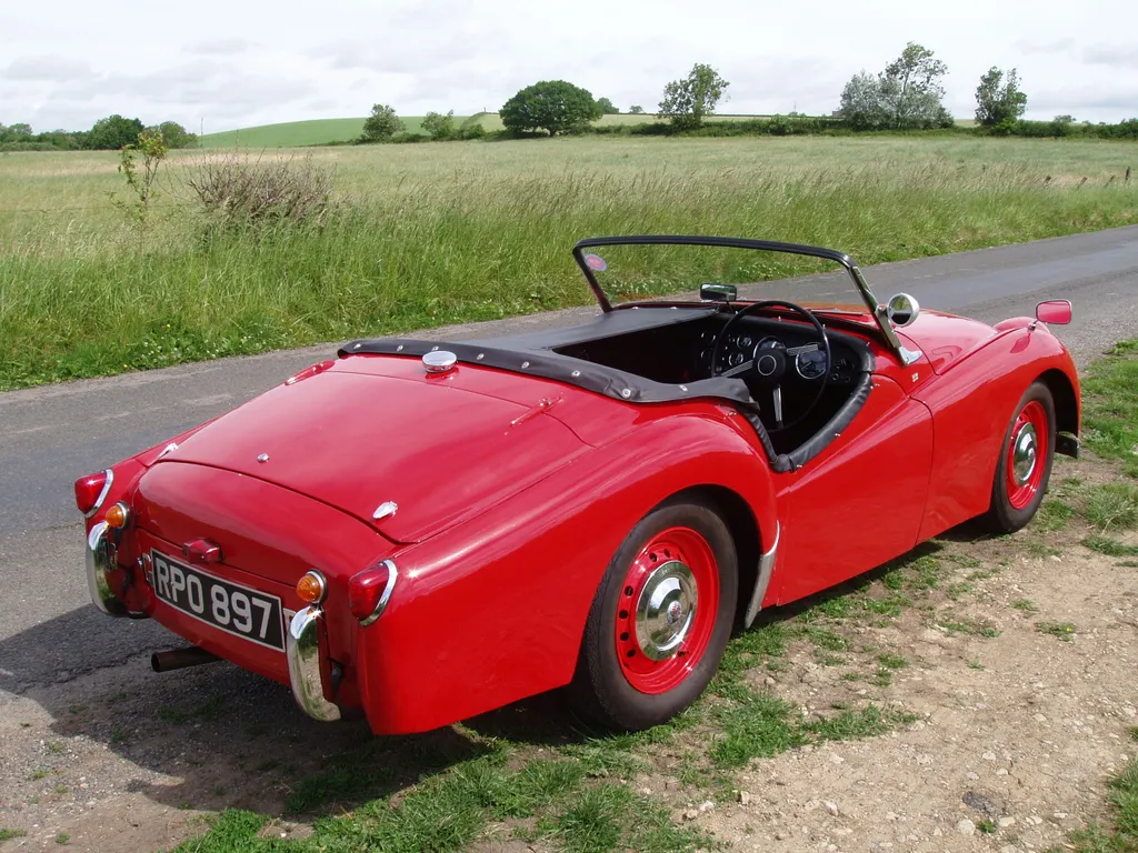 Triumph tr2 2ngnfixgezmaepb1zprca