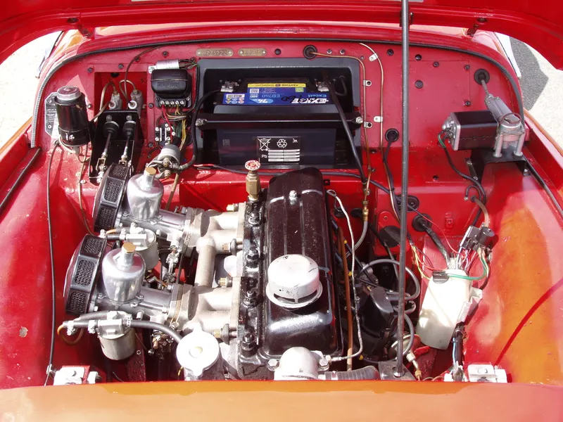 Triumph tr2 2r4cuapb31tvvcyzrtzvw