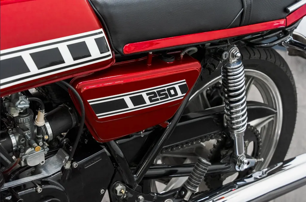 Yamaha rd250 szn7gtnlaf0mgd t4gaia