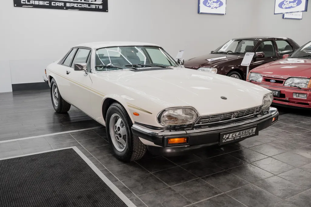 1986 jaguar xj s he 5.3 v12 tudor white 16813 miles gq62gdl6zxrulkyz94t7a