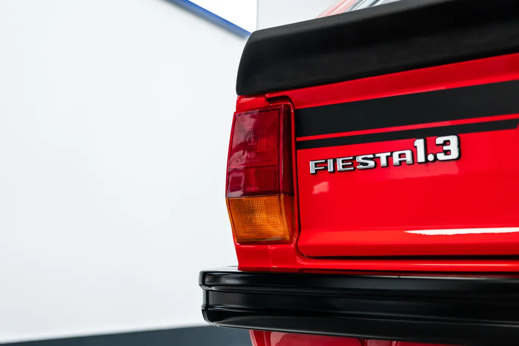 Ford fiesta hm1vlzo0jwddr pj2mswl