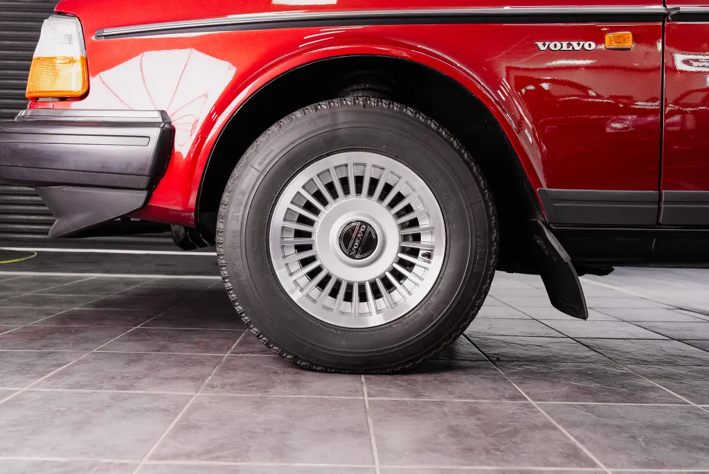 Volvo 260 gle estate bywvwvvuc4gvpvh8k9jfq