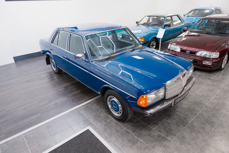 Mercedes benz 230e 7b4o3q6txh6umqybfgejk