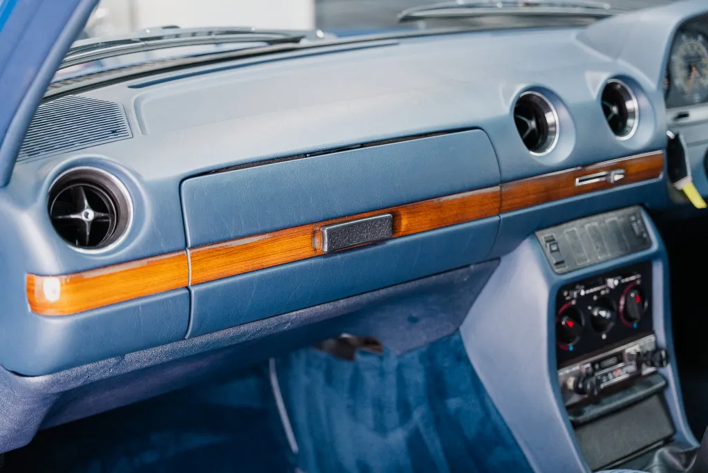 Mercedes benz 230e trcydniw3stfxs5wk8scv