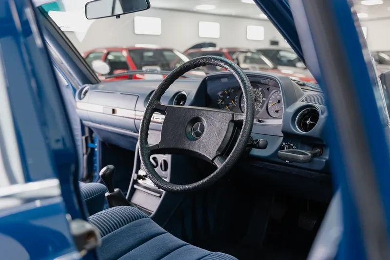 Mercedes benz 230e h9i rpkde6iknc3tpp8 d