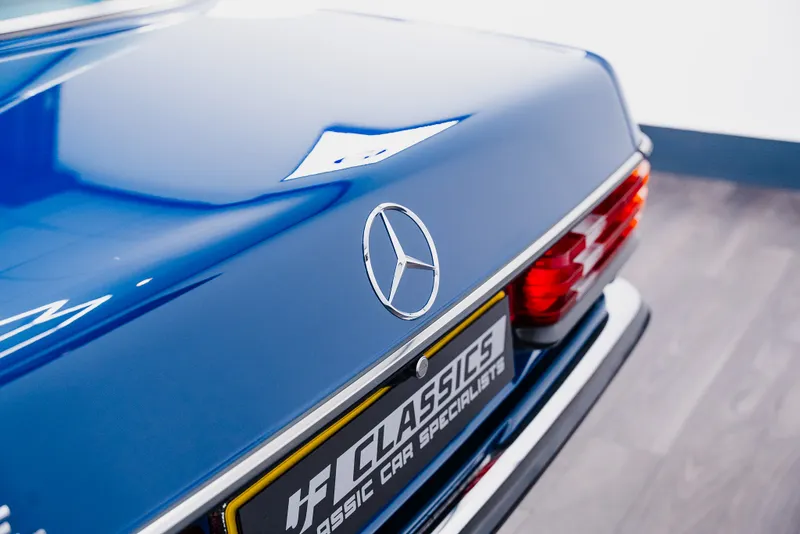 Mercedes benz 230e lviuclfcwtgfdauqbgo9a