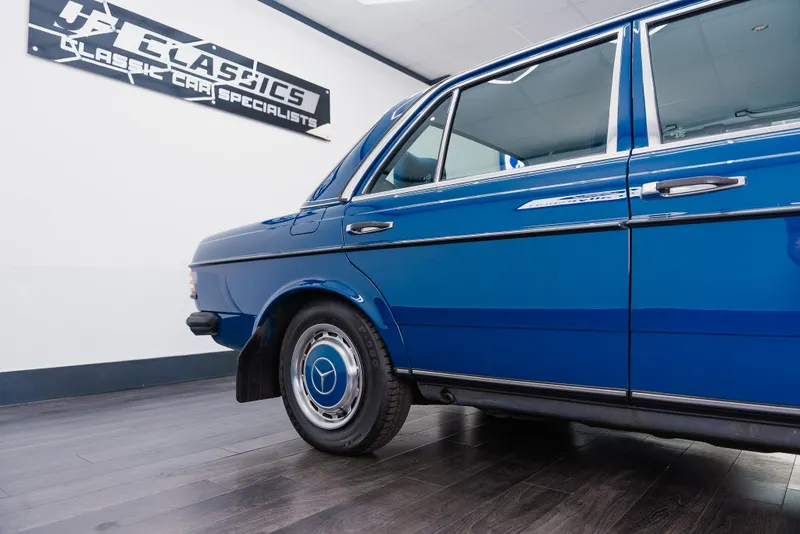 Mercedes benz 230e wk e53pqw2s2z8phjxkqr