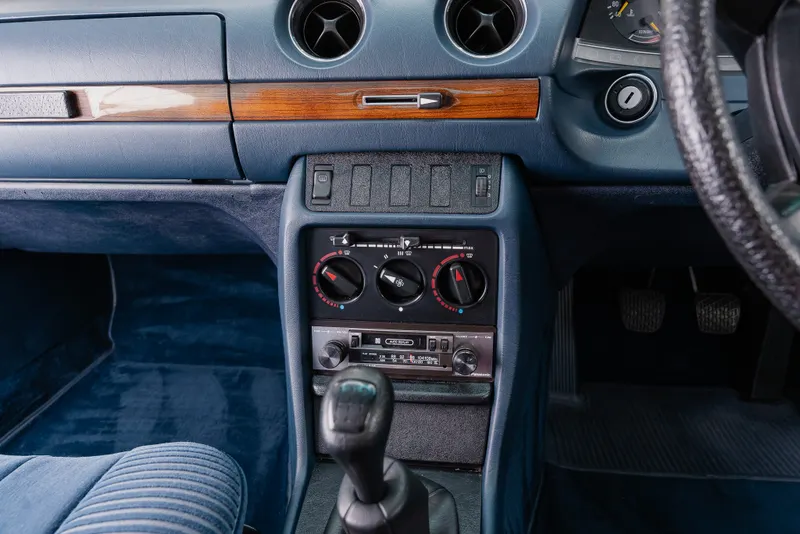 Mercedes benz 230e zrnehml6n7kdteypn 601