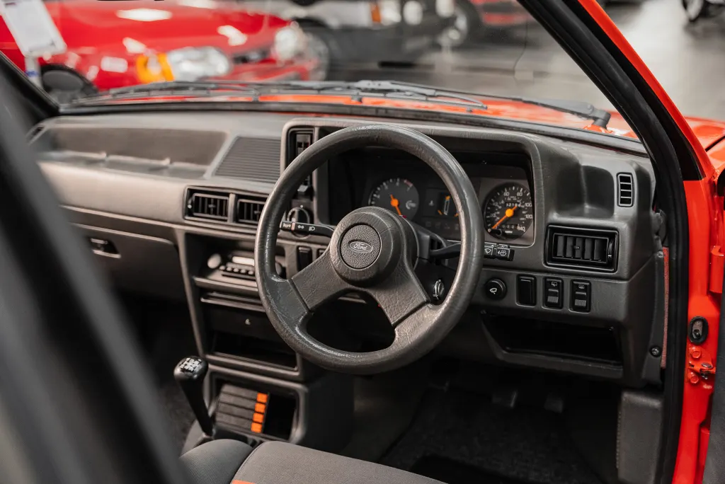 Ford escort  9mvyp3uzq0jkz rvzmtx