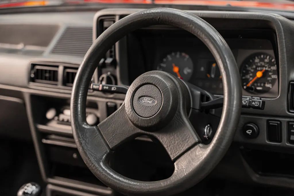 Ford escort ag2vwtggp9c8rmmgivdgs