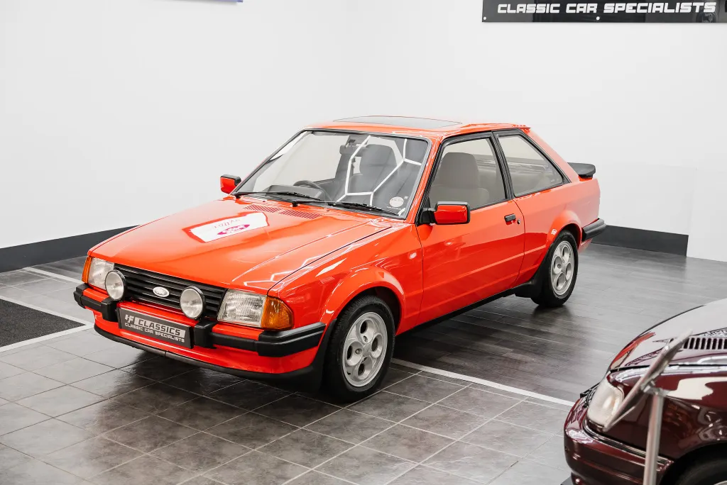 Ford escort fperjy9wcyrm76a2zor i