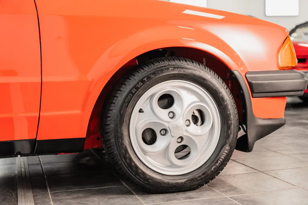 Ford escort g1p53jdhawfbhlnwlz jp