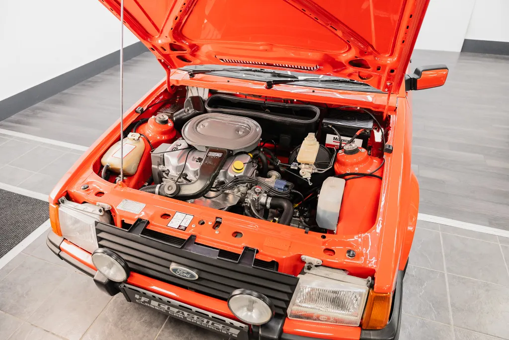 Ford escort bw0k52fpmfmjf0b7pep6u