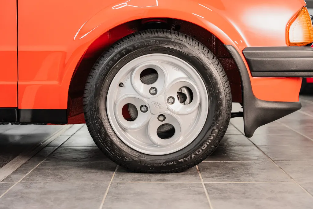 Ford escort hvcsgwhvwrfx6itpzhf9g