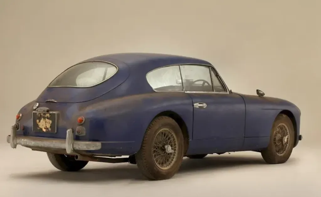 Aston martin db24 rqevhvo5saw6lsf964edk